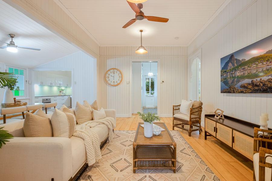 18 Talbot St, Coorparoo, QLD 4151