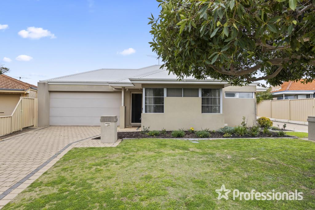 12a Medhurst Cres, Nollamara, WA 6061