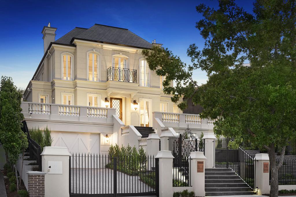 16 CORBY ST, BALWYN NORTH, VIC 3104