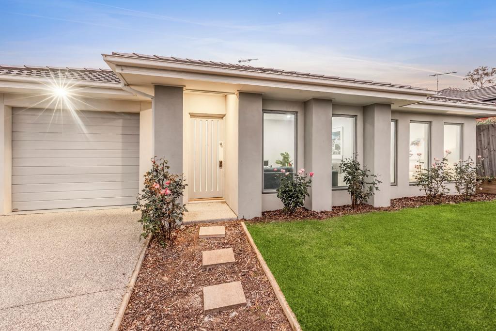 2 Edwards Point Rd, St Leonards, VIC 3223