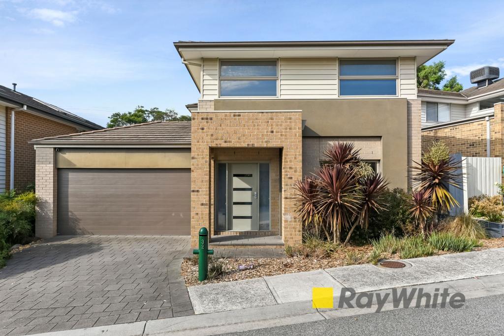32 Barrier Reef Cct, Endeavour Hills, VIC 3802