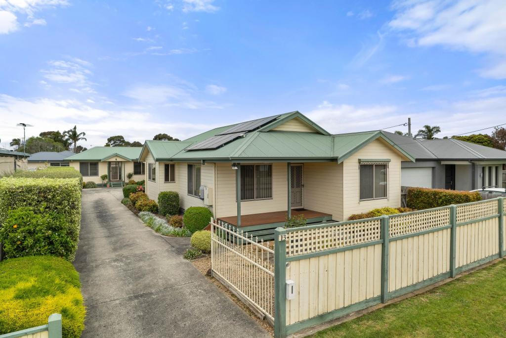13 St Georges Rd, Cowes, VIC 3922