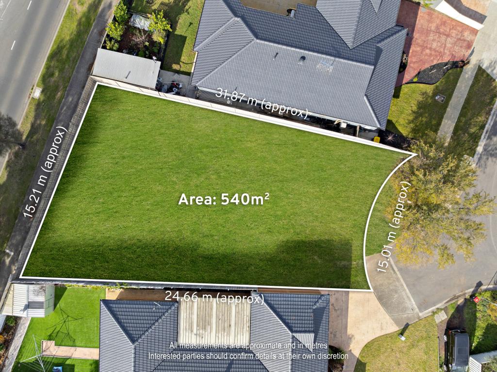 4 MARIN CT, TAYLORS HILL, VIC 3037