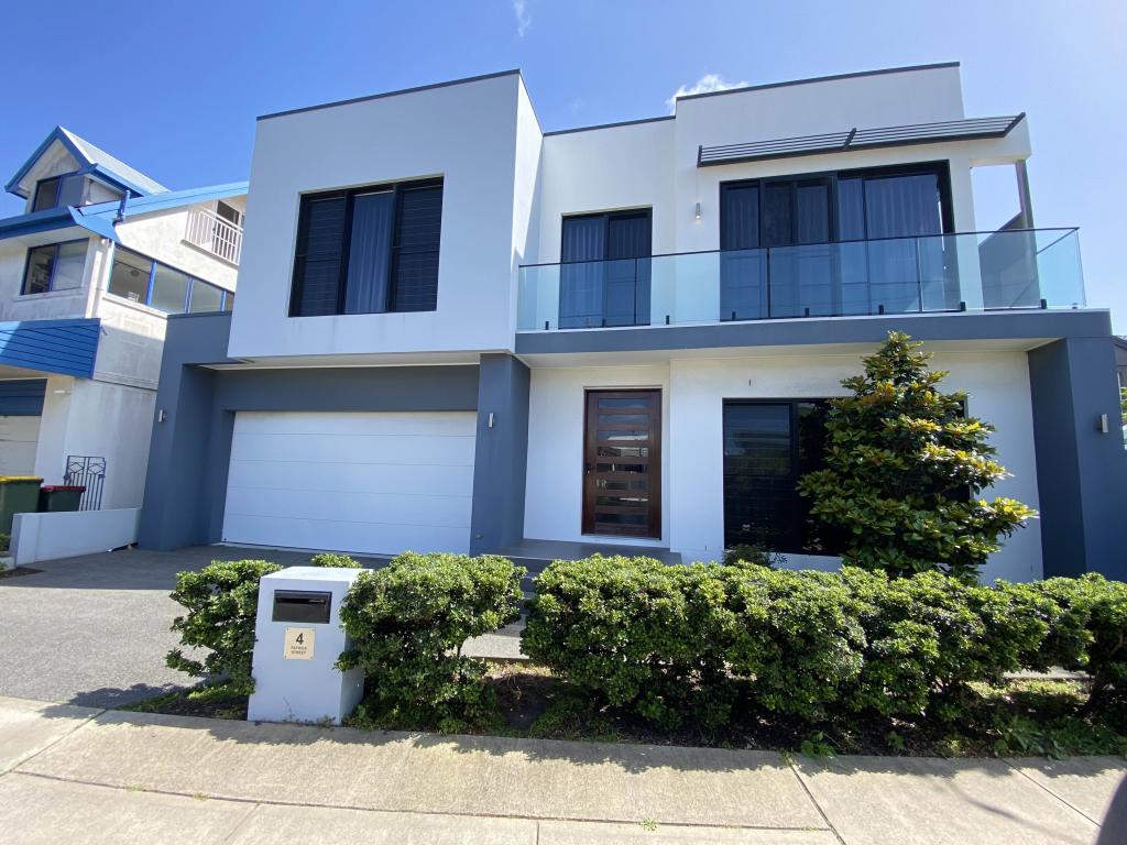 4 PATRICK ST, MEREWETHER, NSW 2291