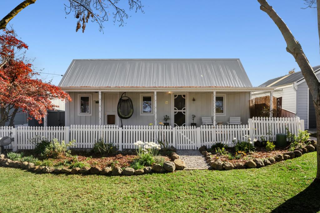 17 Unwin St, Millthorpe, NSW 2798