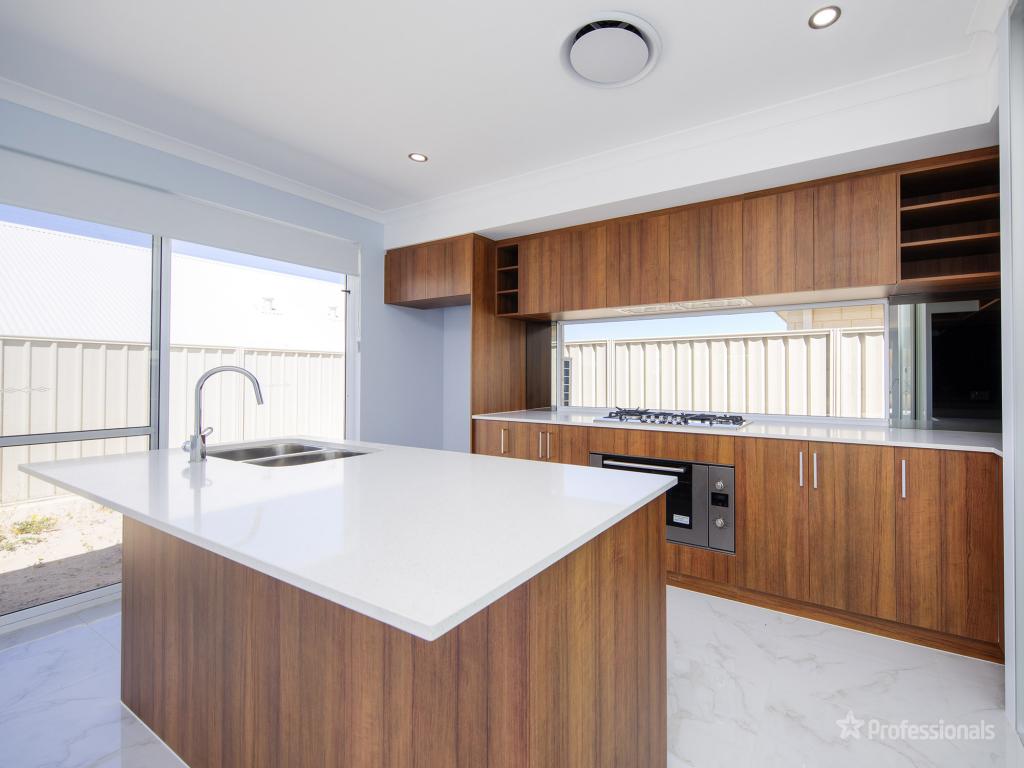 9 SANDCASTLE ST, YANCHEP, WA 6035