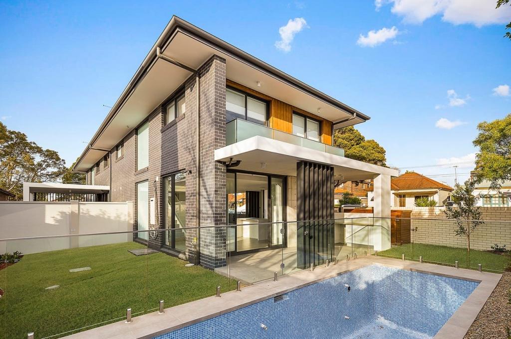 13 ELPHINSTONE ST, CABARITA, NSW 2137