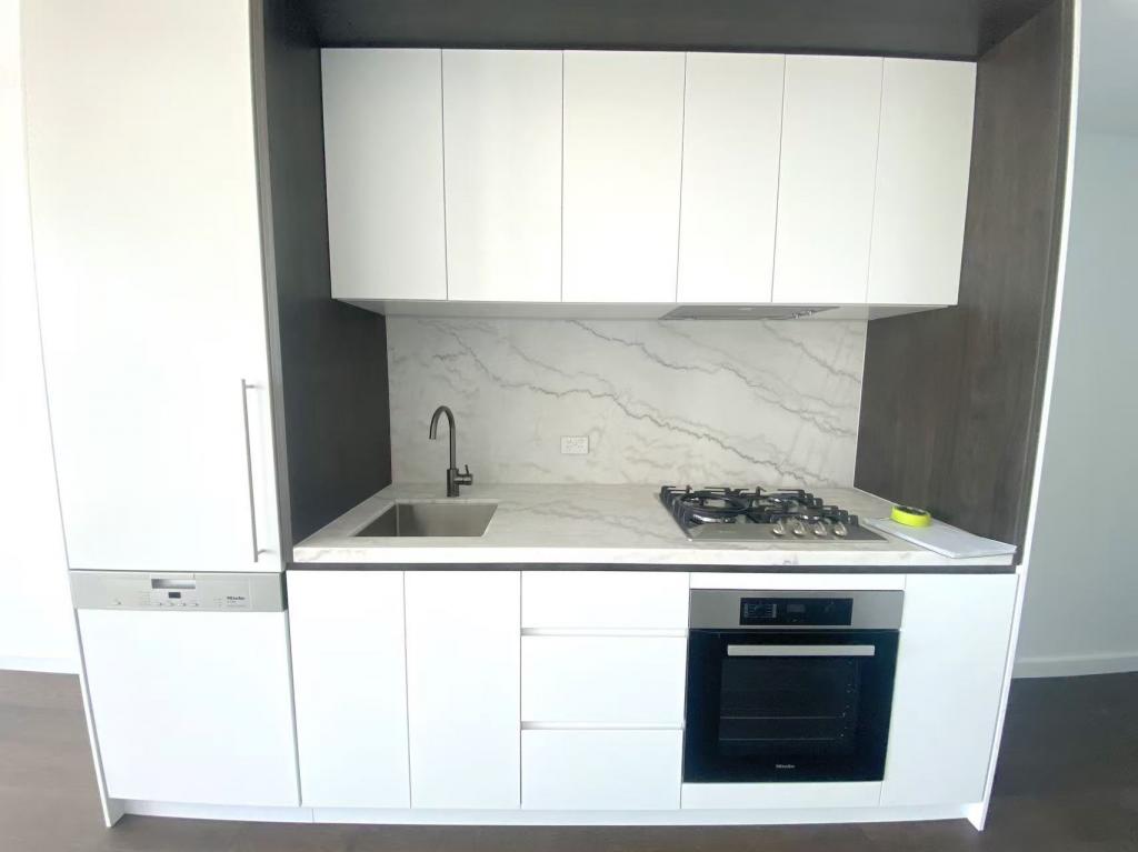 1701/826-830 Whitehorse Rd, Box Hill, VIC 3128