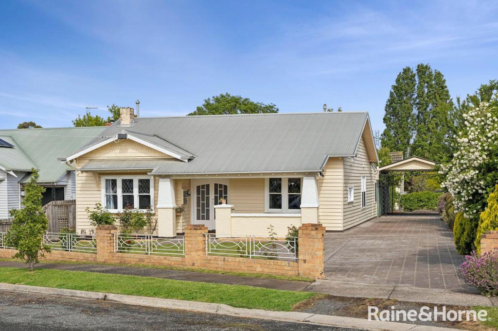 5 New St, Kyneton, VIC 3444
