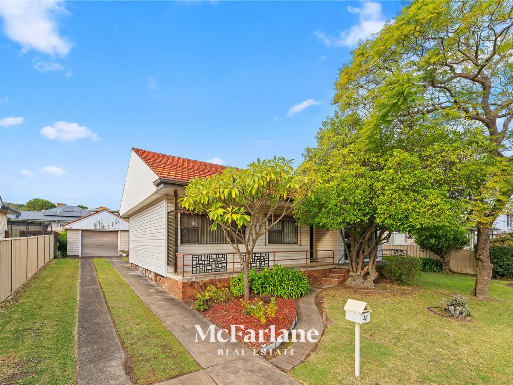 41 Bell St, Speers Point, NSW 2284