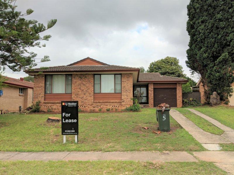 5 Malvern Cl, St Johns Park, NSW 2176