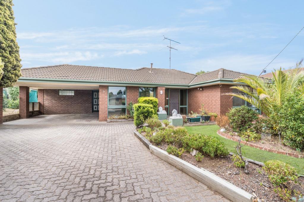 9 Yala Ct, Bell Park, VIC 3215