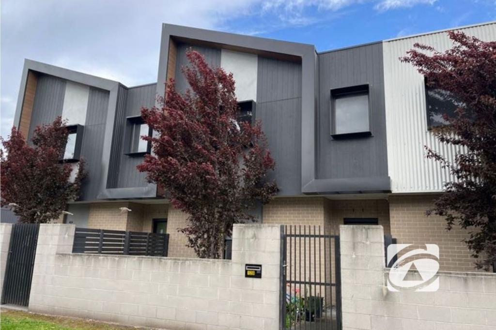 120 Station St, Pakenham, VIC 3810