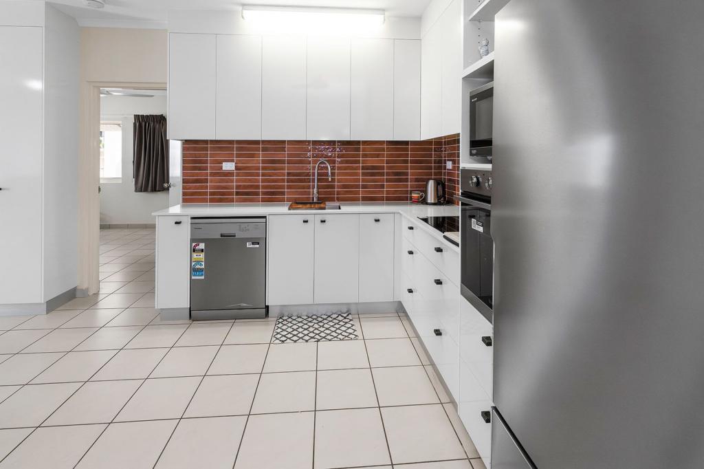27/3 Cardona Ct, Darwin City, NT 0800