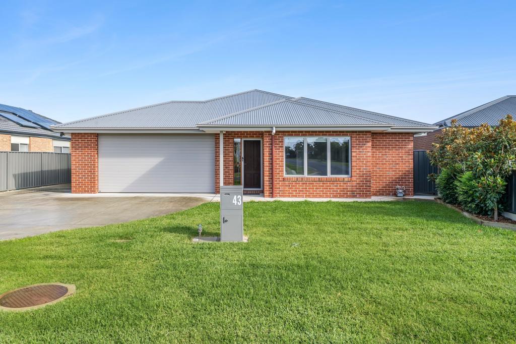 43 Imperial Dr, Colac, VIC 3250
