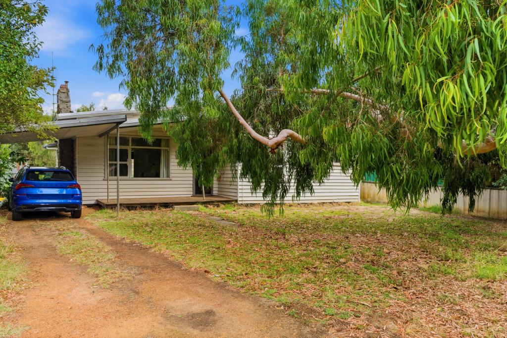 23 Adam St, Nannup, WA 6275