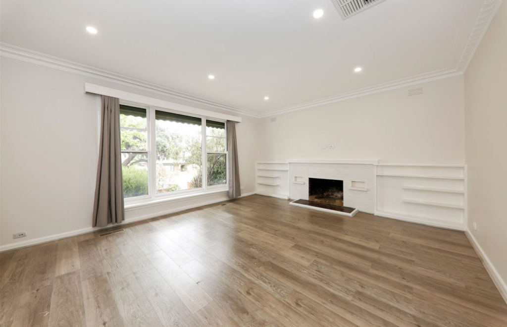 58 HILLVIEW AVE, MOUNT WAVERLEY, VIC 3149