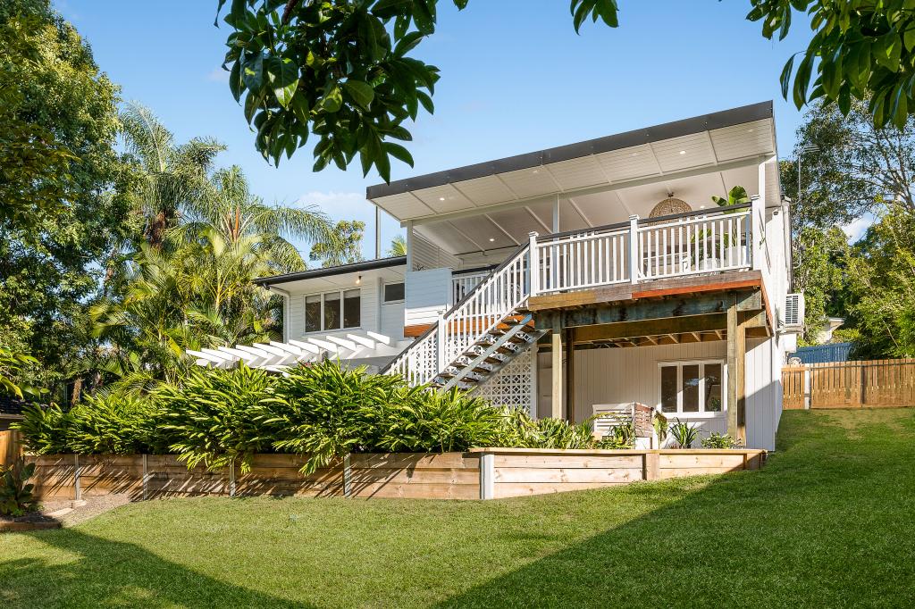 16 Trenton St, Kenmore, QLD 4069