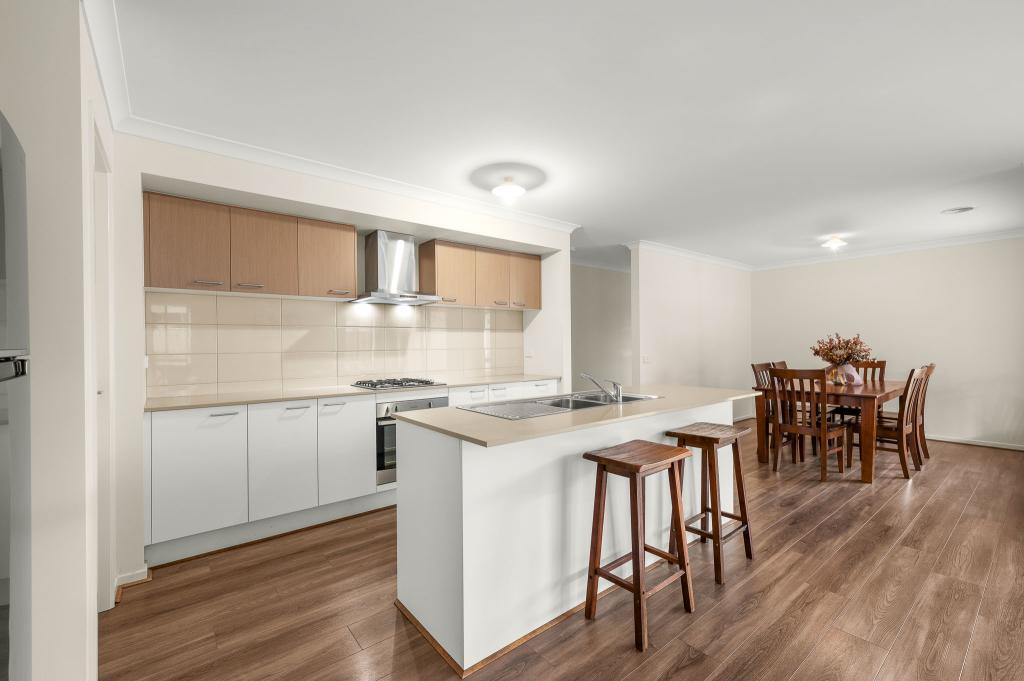 21 EREWHON AVE, OFFICER, VIC 3809