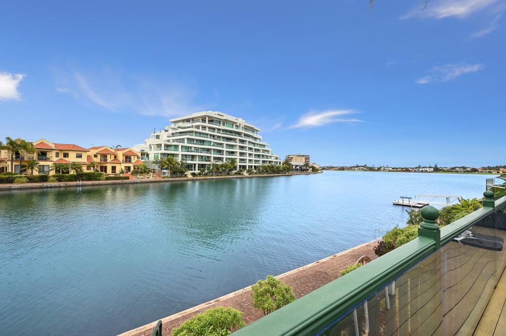 4/11 Martin Ct, West Lakes, SA 5021