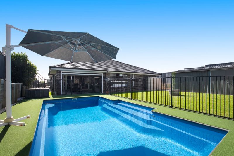 12 Highland Cres, Thirlmere, NSW 2572