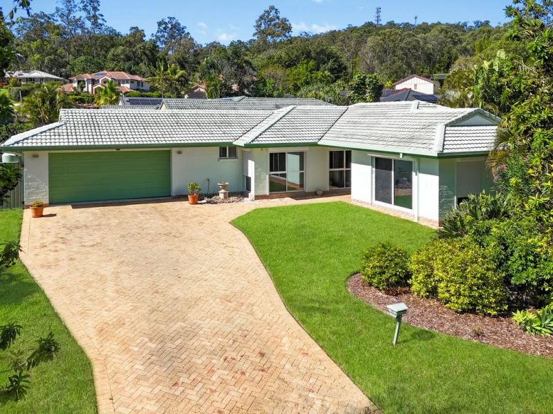 18 Wardley Dr, Parkwood, QLD 4214