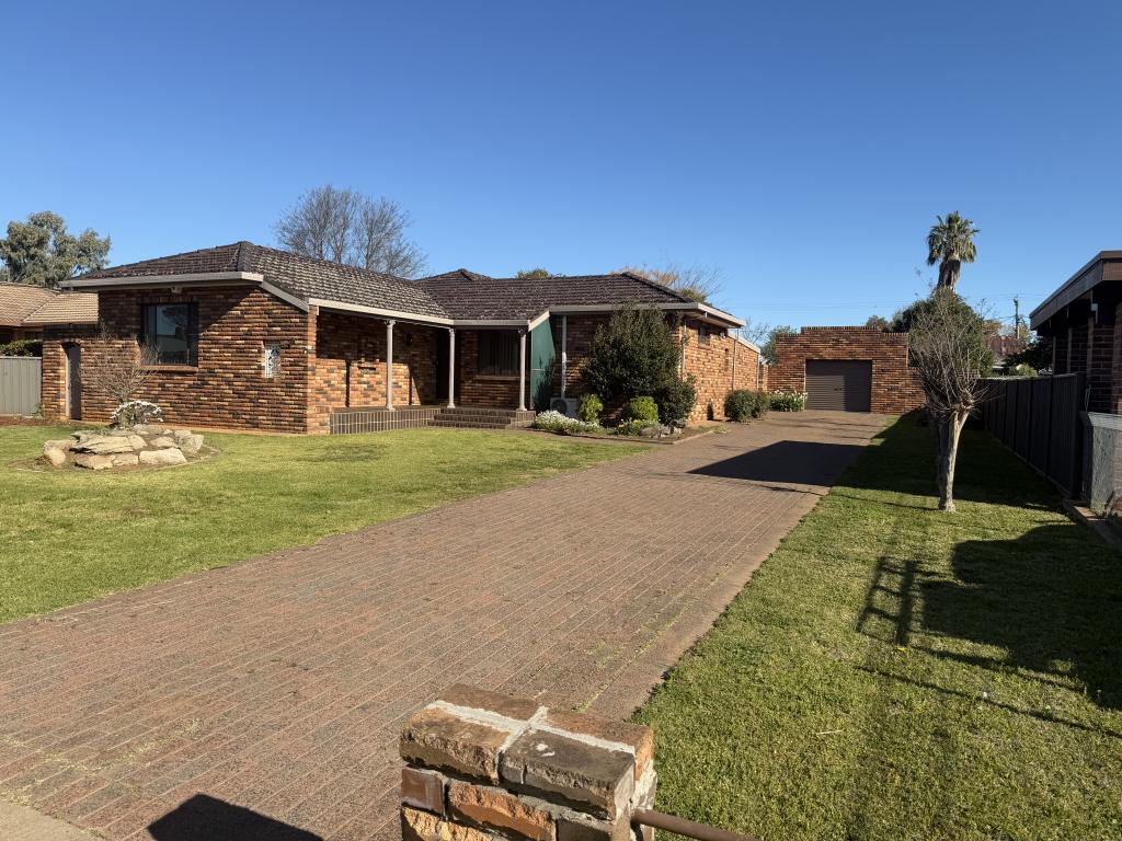 7 Truman Ave, Wellington, NSW 2820
