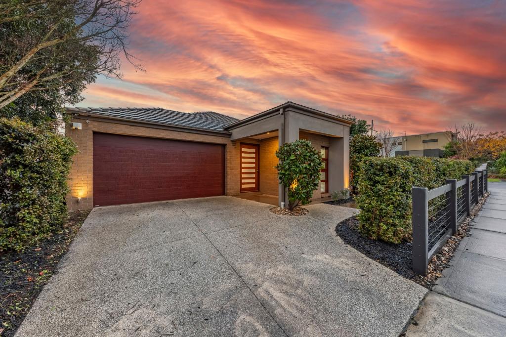 15 Kooyong Cl, Officer, VIC 3809