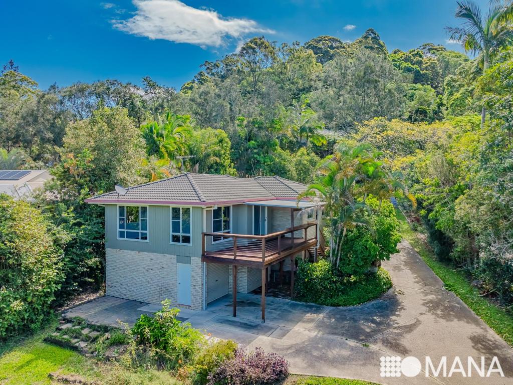 16 YAMBLE DR, OCEAN SHORES, NSW 2483