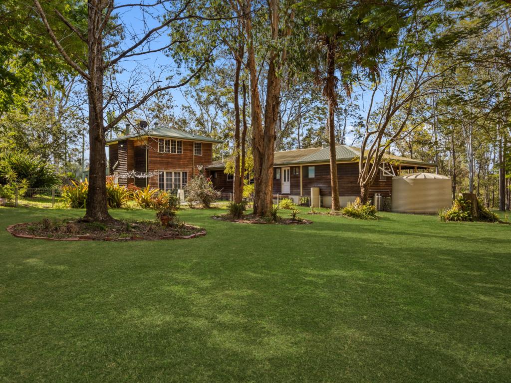 9 Fawkner Cres, Barellan Point, QLD 4306