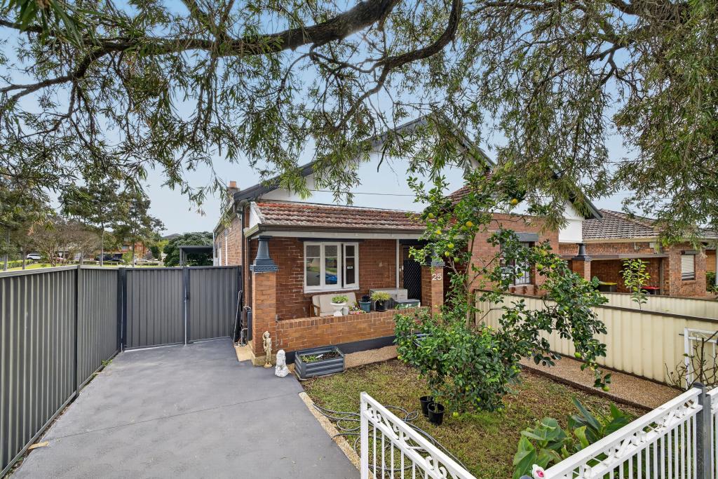 25 Lucerne St, Belmore, NSW 2192