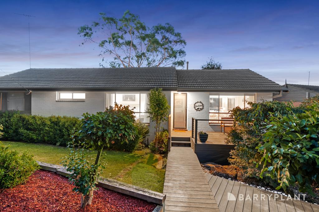 9 Roseman Rd, Chirnside Park, VIC 3116