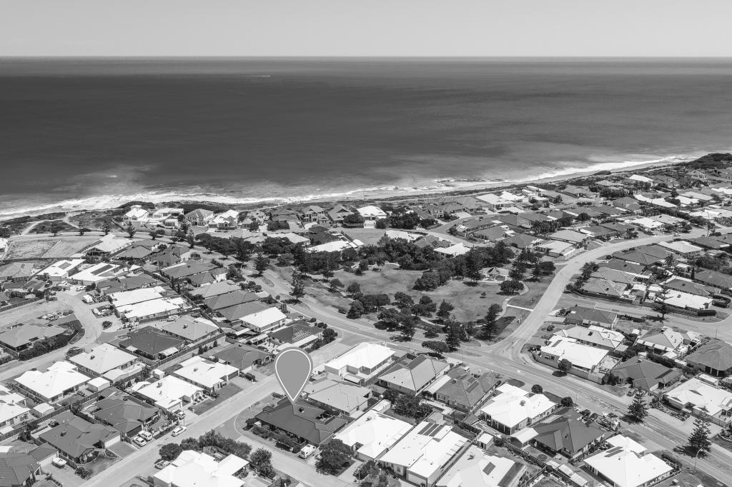 5 Quandong Pkwy, Halls Head, WA 6210