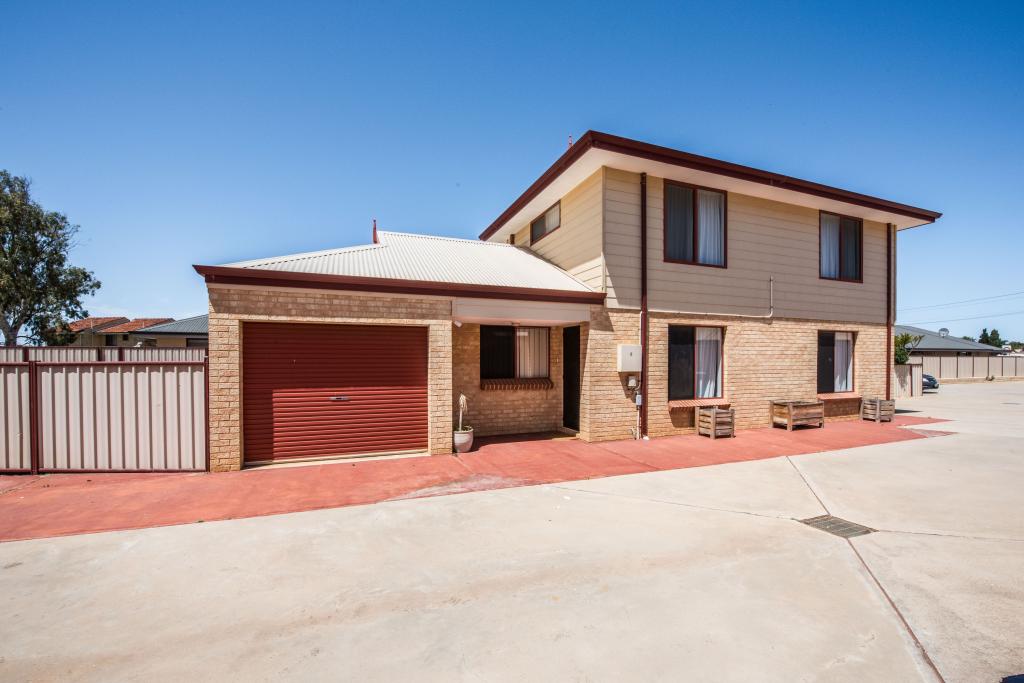 2/458 CHAPMAN RD, BLUFF POINT, WA 6530