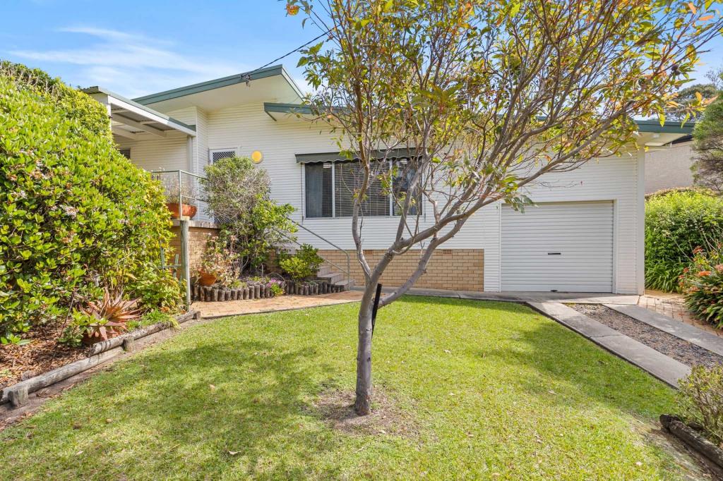 5 Lockhart Ave, Mollymook Beach, NSW 2539