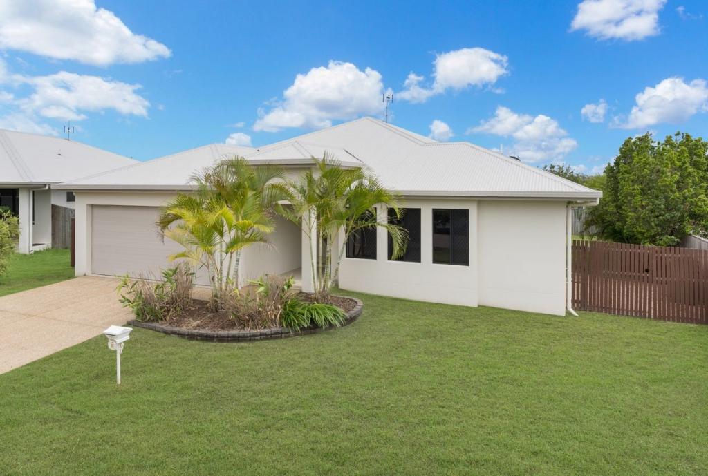 17 Baird Ct, Bushland Beach, QLD 4818