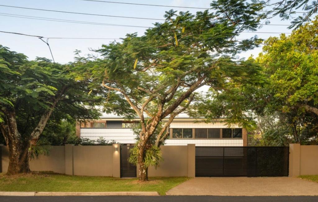 57 Blackstone St, Indooroopilly, QLD 4068