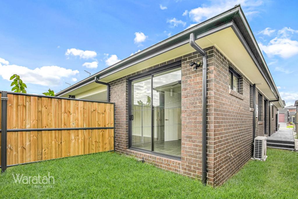 11A THORNBILL ST, MARSDEN PARK, NSW 2765