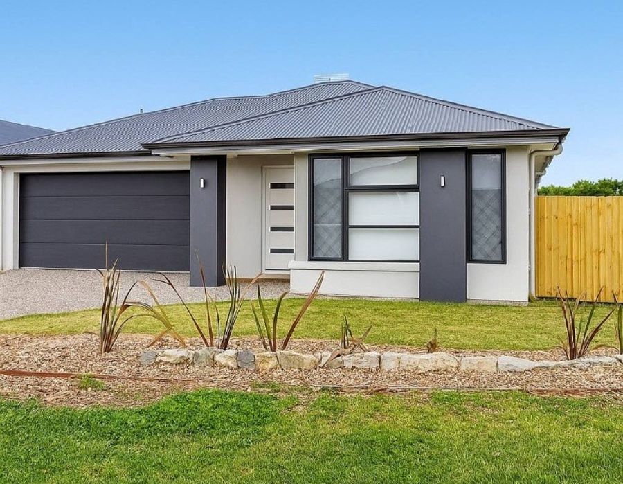 2 Sunrise St, Glenvale, QLD 4350