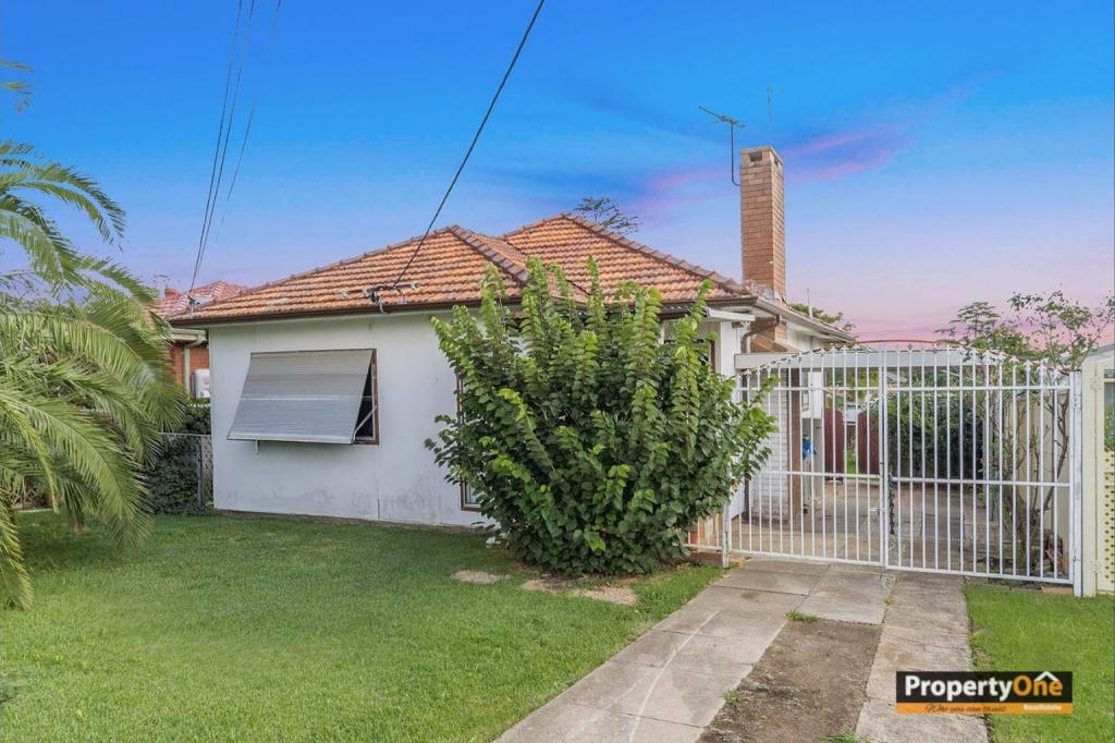 8 Allowrie Rd, Villawood, NSW 2163