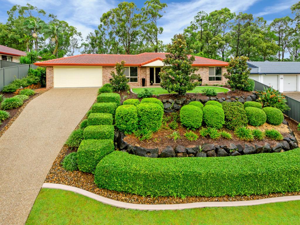 30 Austral Cres, Pacific Pines, QLD 4211