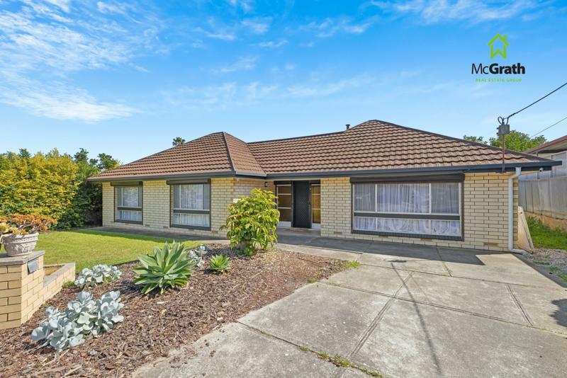 3 Underbank Gr, Hackham West, SA 5163