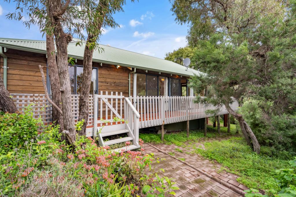 11 Baudin Dr, Gnarabup, WA 6285