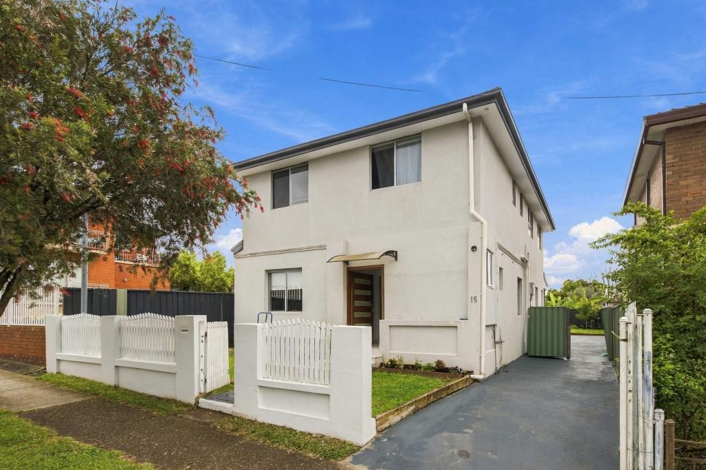 15 Hillcrest St, Wiley Park, NSW 2195