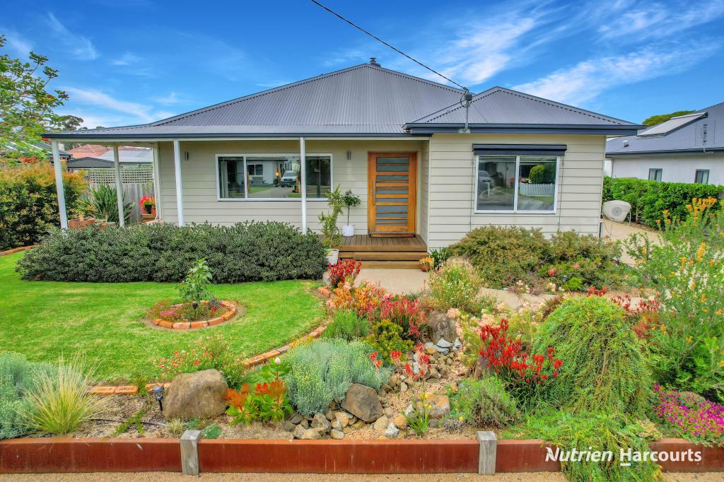 49 FAIRVIEW AVE, YARRAM, VIC 3971