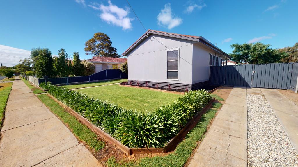 10 Harrison Cres, Swan Hill, VIC 3585