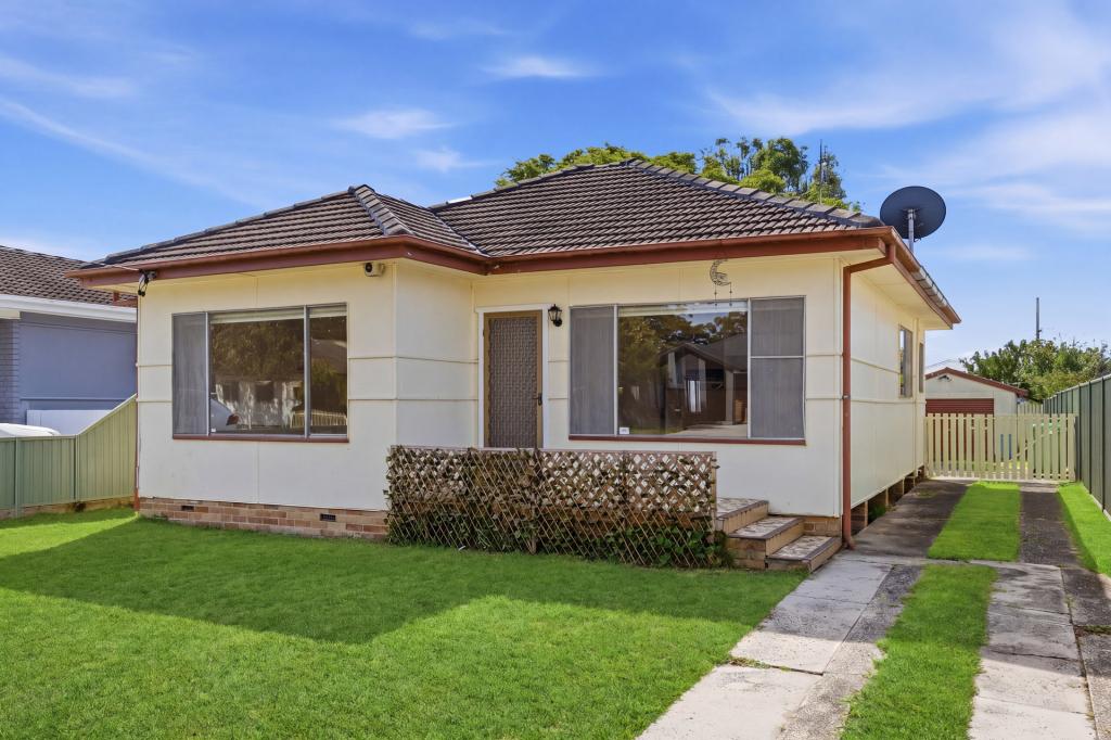 55 Osbourne Avenue St, Umina Beach, NSW 2257