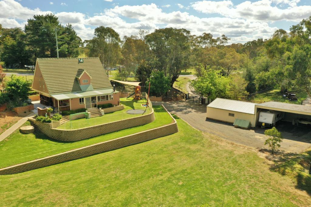 63 Victoria Gully Rd, Young, NSW 2594