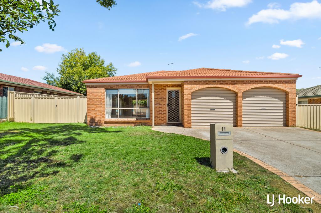 11 Lapsley St, Dunlop, ACT 2615