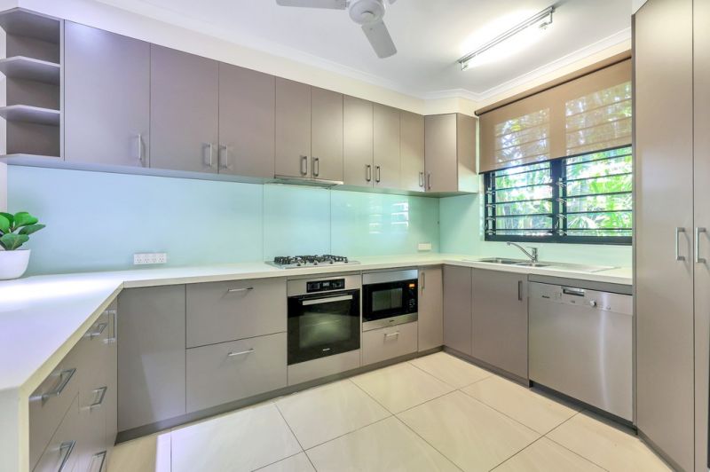 14 Moreton Pl, Karama, NT 0812